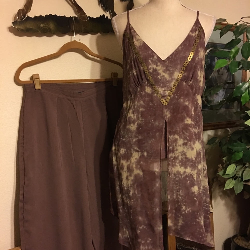 Metro Style light plum tunic top and pant set